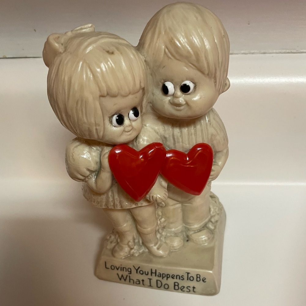 Vtg. Valentine Figurine "Loving You Happens To Be What I Do Best" 1971 W & R.